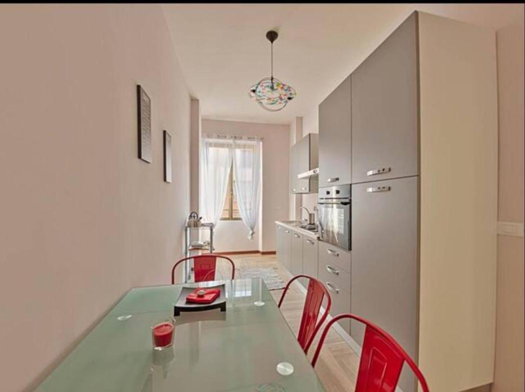 Appartamento Magenta Deluxe Nicolò V Roma Esterno foto